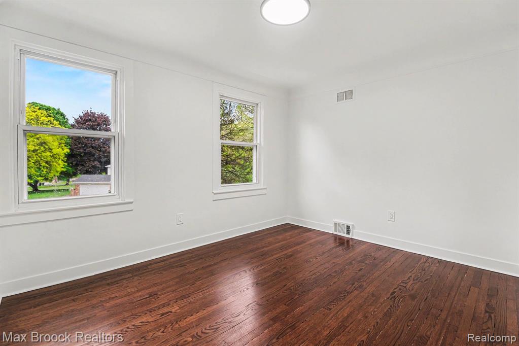 2808 Donegal Drive, Troy, MI 48098 — Photo 25