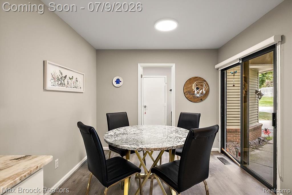 5601 Drake Hollow Drive W, West Bloomfield, MI — Photo 18