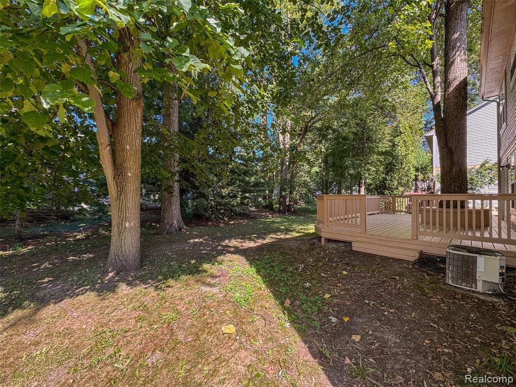 870 Huntclub Boulevard, Auburn Hills, MI 48326 — Photo 36