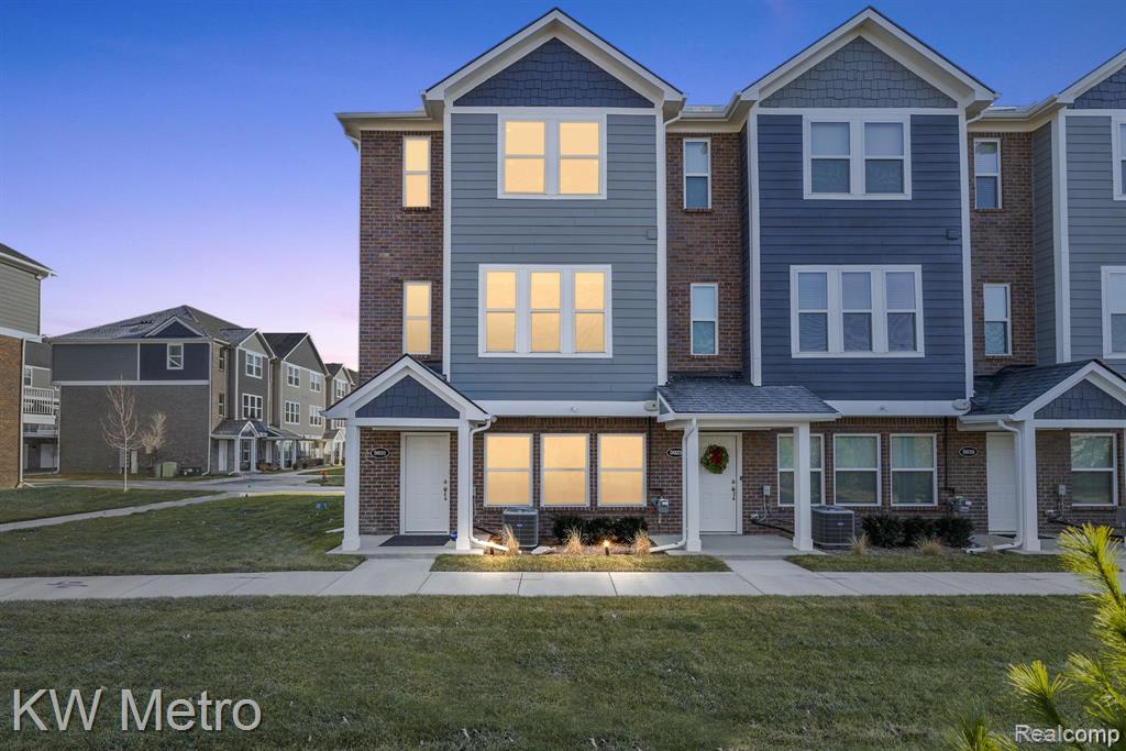 5931 Stella, Troy, MI 48085 — front exterior