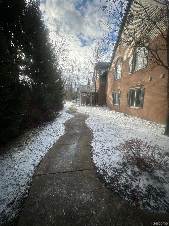 306 MARIGOLD Circle, Westland, MI — Photo 4