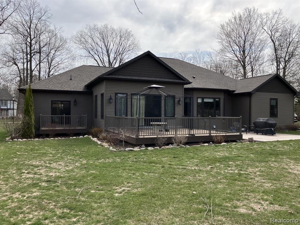 4339 GREENVIEW Circle, Fort Gratiot, MI 48059 — Photo 4