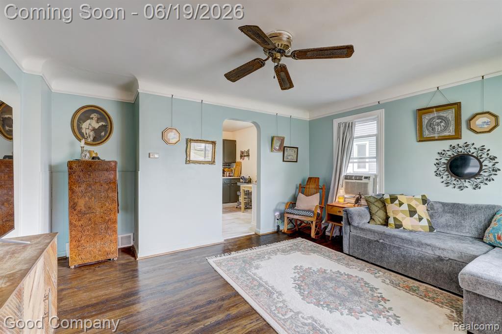 521 E Chesterfield Street, Ferndale, MI 48220 — Photo 3