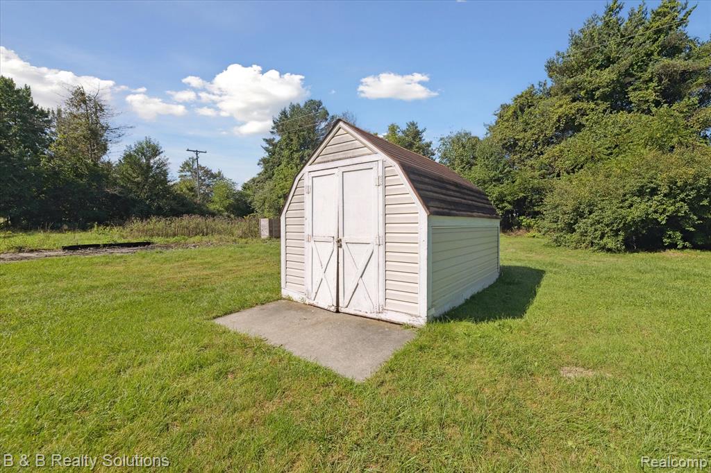5159 Millis Road, North Branch, MI 48461 — Photo 30