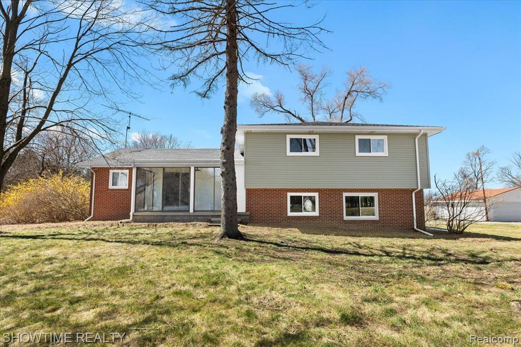 7100 DEWEESE Road, Jackson, MI 49201 — front exterior