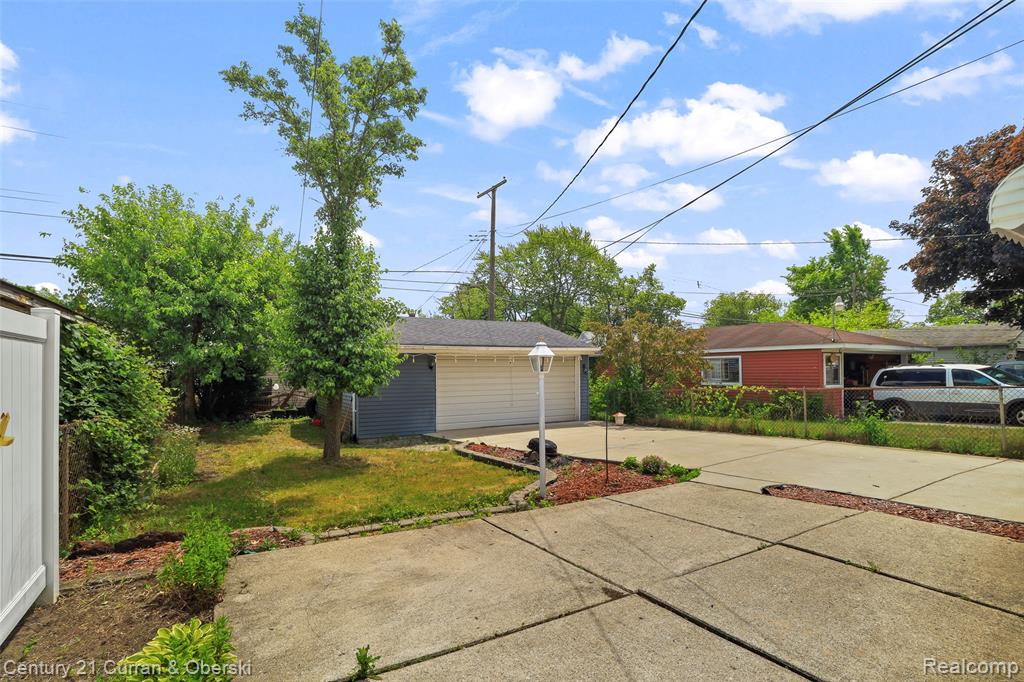 4155 Syracuse Street, Dearborn Heights, MI 48125 — Photo 32