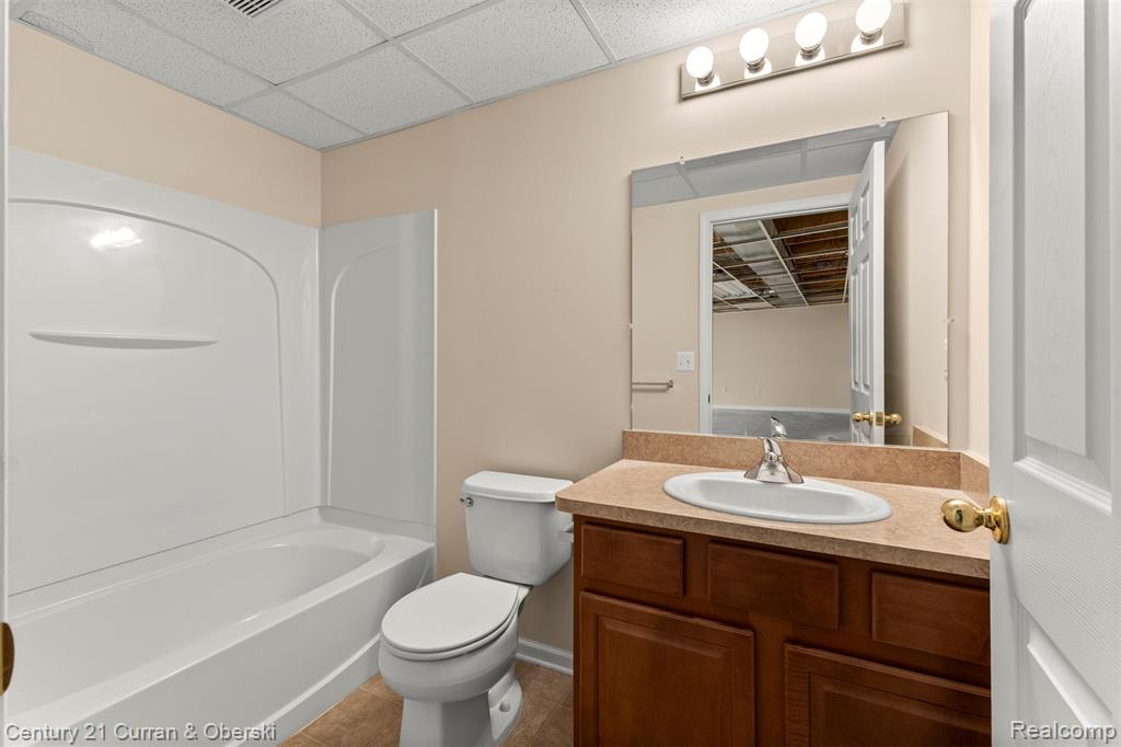 30231 Viewcrest Drive, Novi, MI 48377 — Photo 29