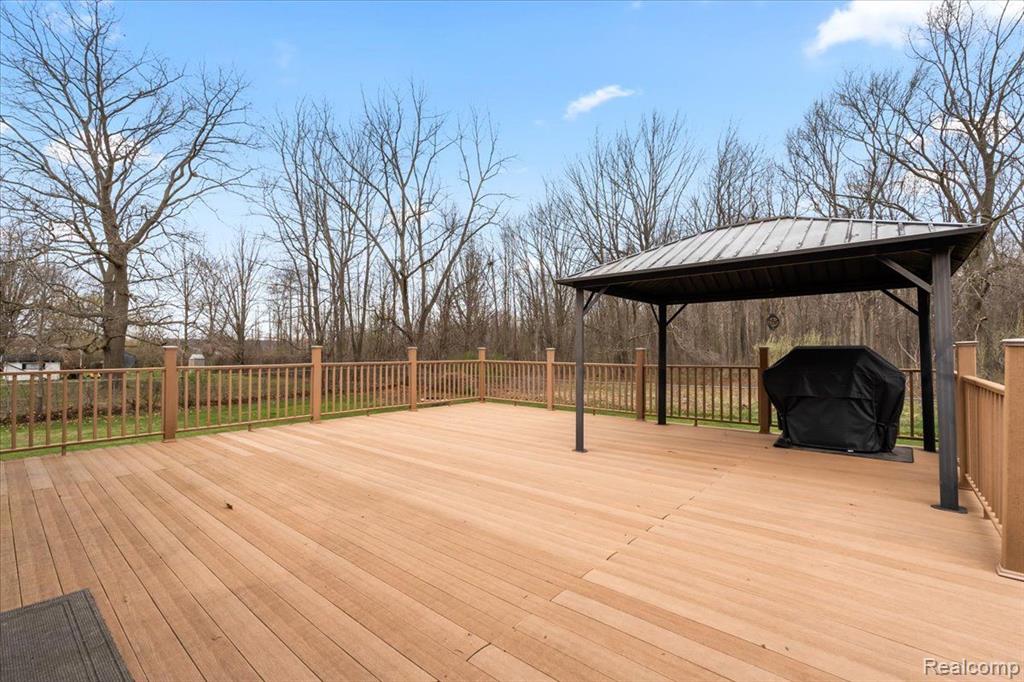 6318 MAPLE Avenue, Swartz Creek, MI 48473 — Photo 39