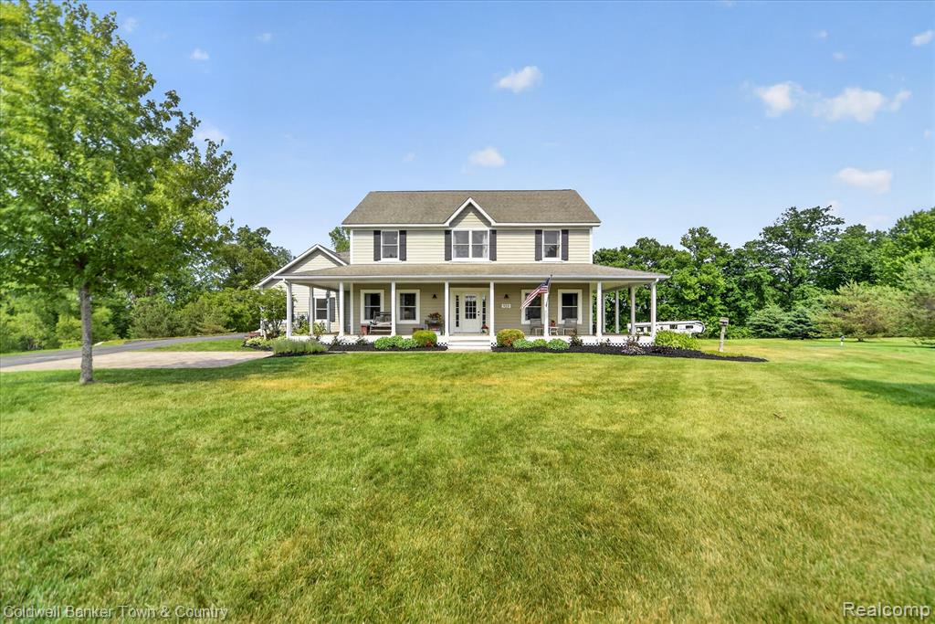 918 Gray Fox Court, Howell, MI 48843 — Photo 2
