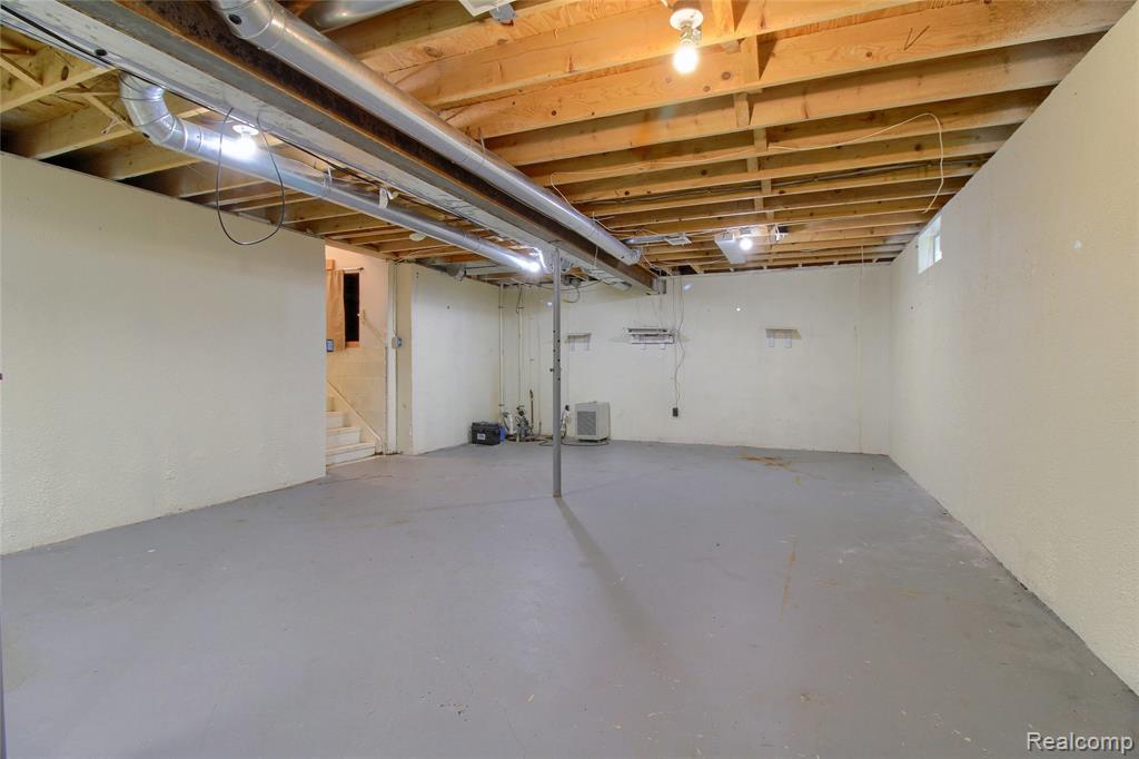 8695 Stout Avenue, Grosse Ile, MI 48138 — Photo 28
