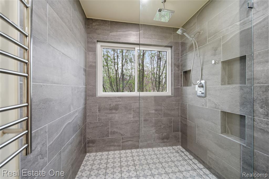 8135 Kimble Drive, Pinckney, MI 48169 — Photo 22
