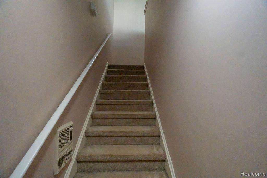 23010 Fairlane Boulevard, Woodhaven, MI 48183 — Photo 3