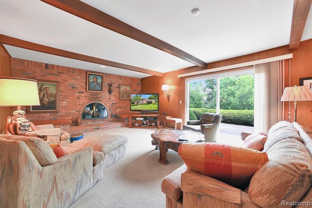 530 WHITEHALL Road, Bloomfield Hills, MI 48304 — Photo 23