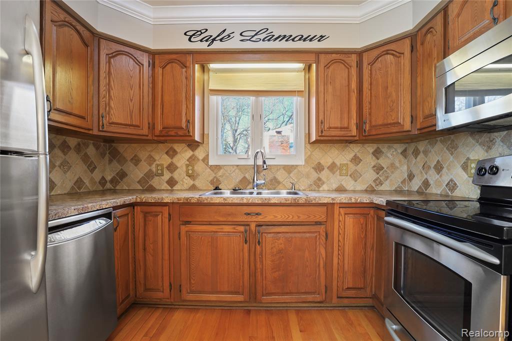 4168 McCandlish Road, Grand Blanc, MI 48439 — Photo 18