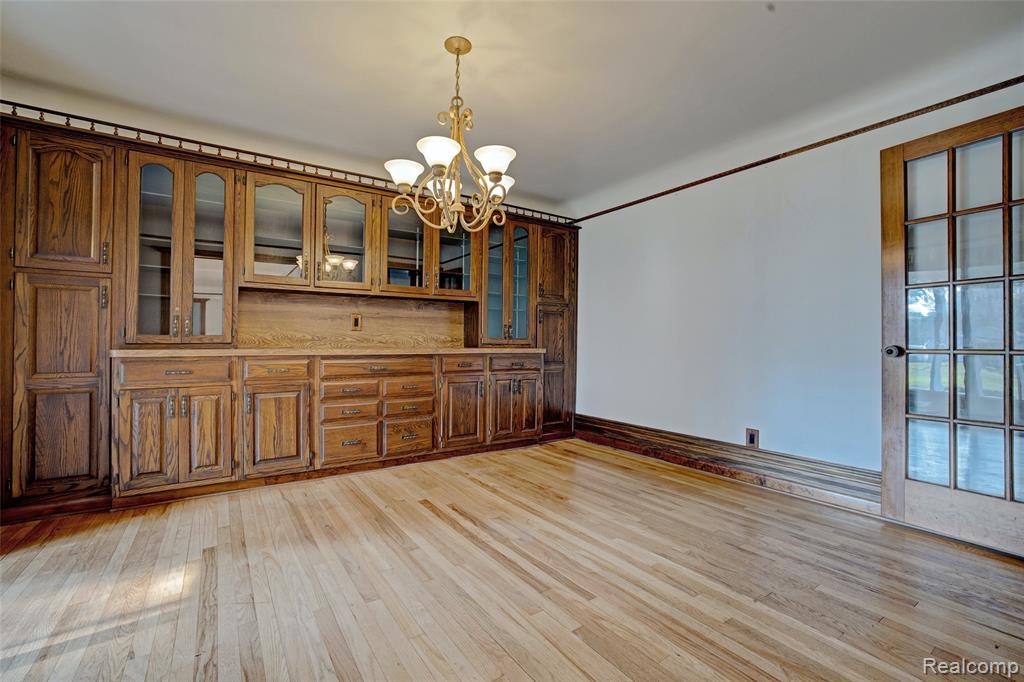 300 Sherman Court, Ortonville, MI 48462 — Photo 9