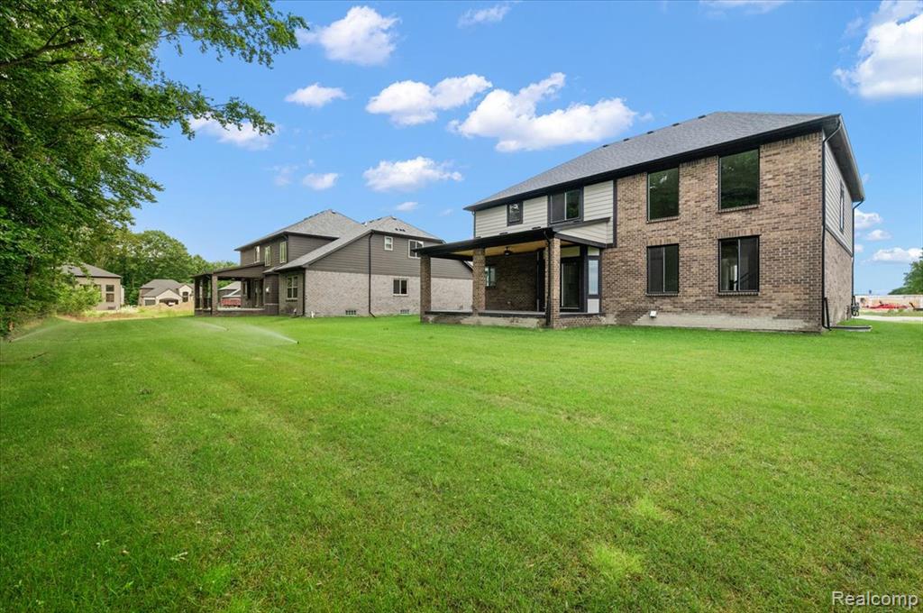 24318 Tullymore Drive, Macomb, MI 48042 — Photo 12