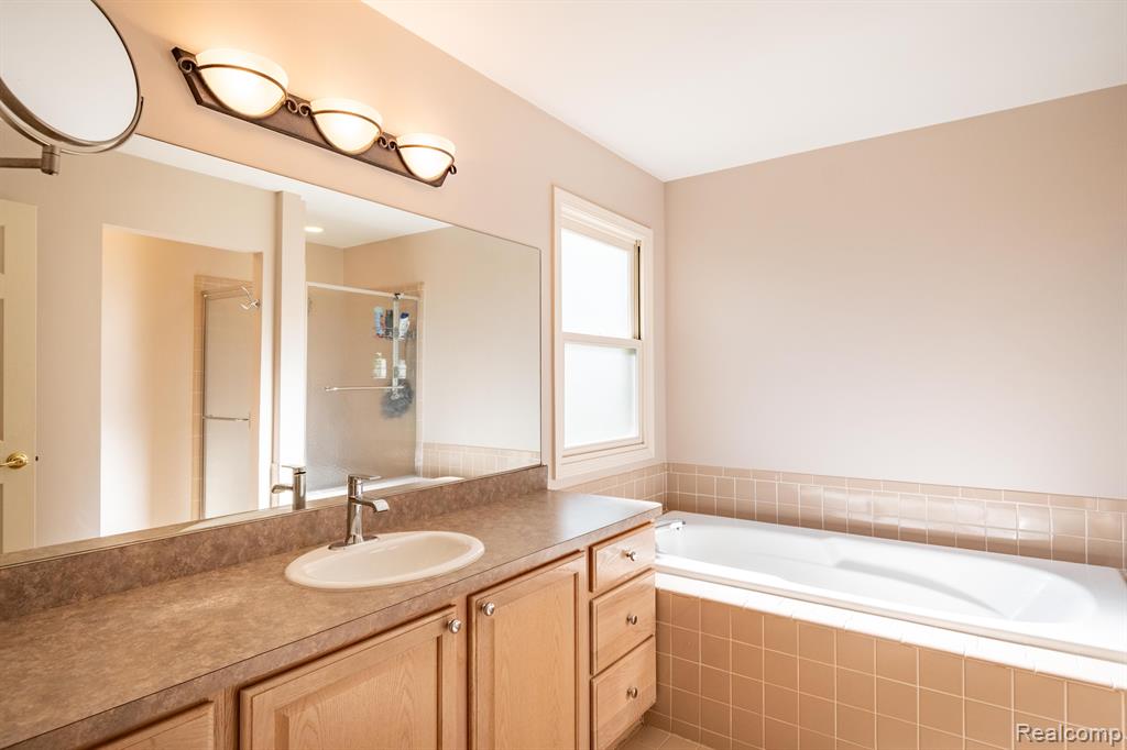 7059 YARMOUTH Drive, West Bloomfield, MI — Photo 36