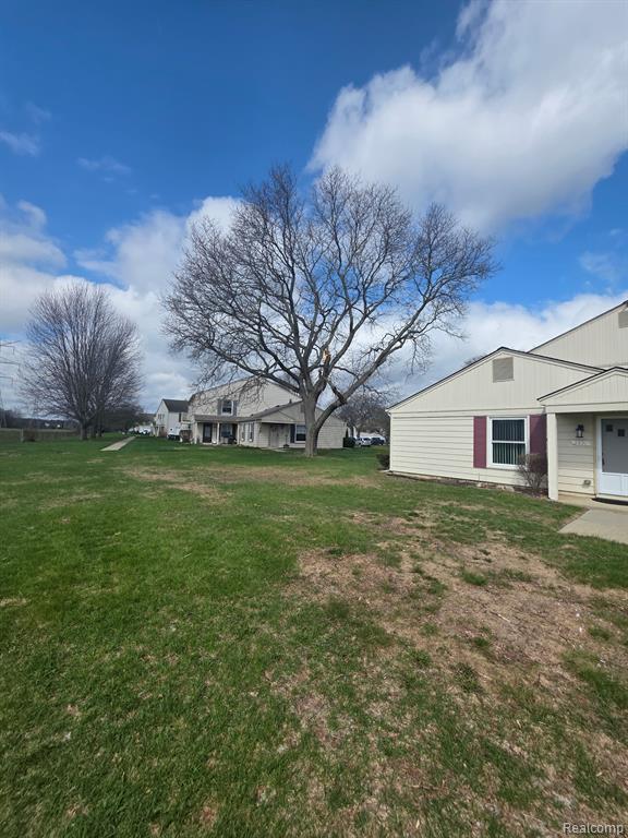 2831 Glenwood Court, Lake Orion, MI — Photo 3