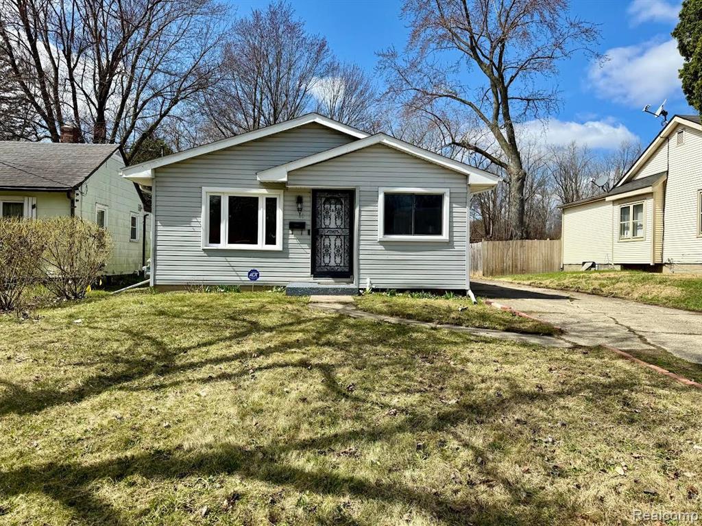 61 COURT Street, Pontiac, MI 48342 — front exterior