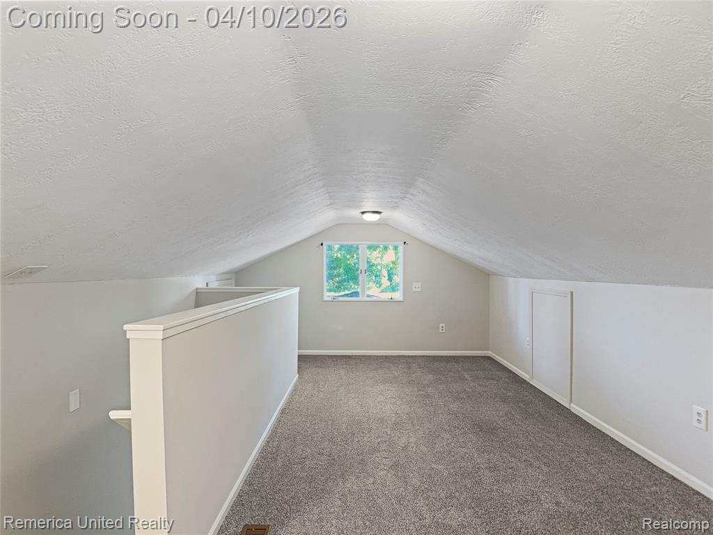16431 Oak Hill Drive, Fenton, MI 48430 — Photo 39