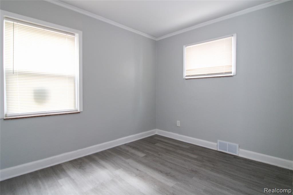 10310 Wayburn Street, Detroit, MI 48224 — Photo 15
