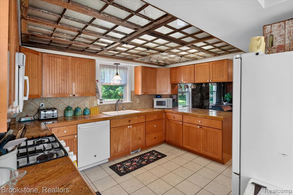 9455 Andersonville Road, Clarkston, MI — Photo 17