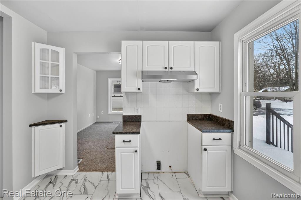 3267 Mills Acres Street, Flint, MI 48506 — Photo 12