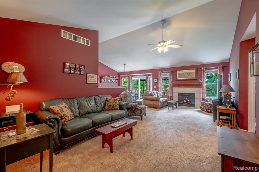 9006 Spring Brook Circle, Davison, MI 48423 — Photo 9