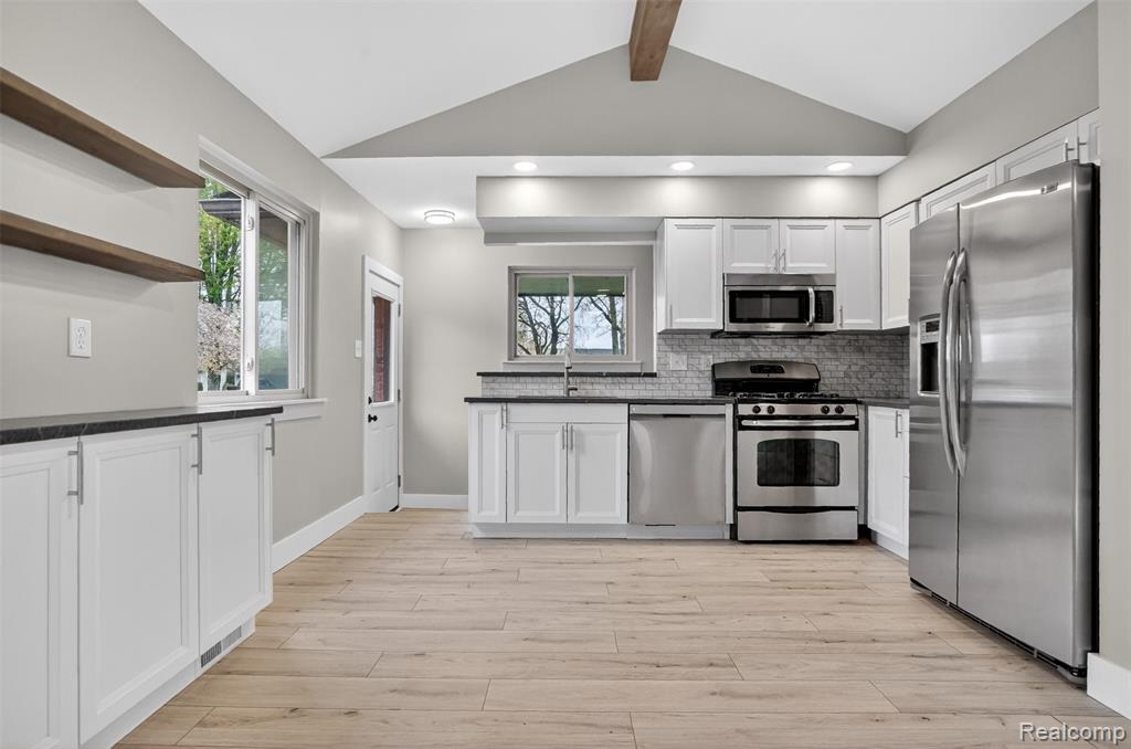 41851 Vanderbilt Drive, Sterling Heights, MI 48313 — Photo 5