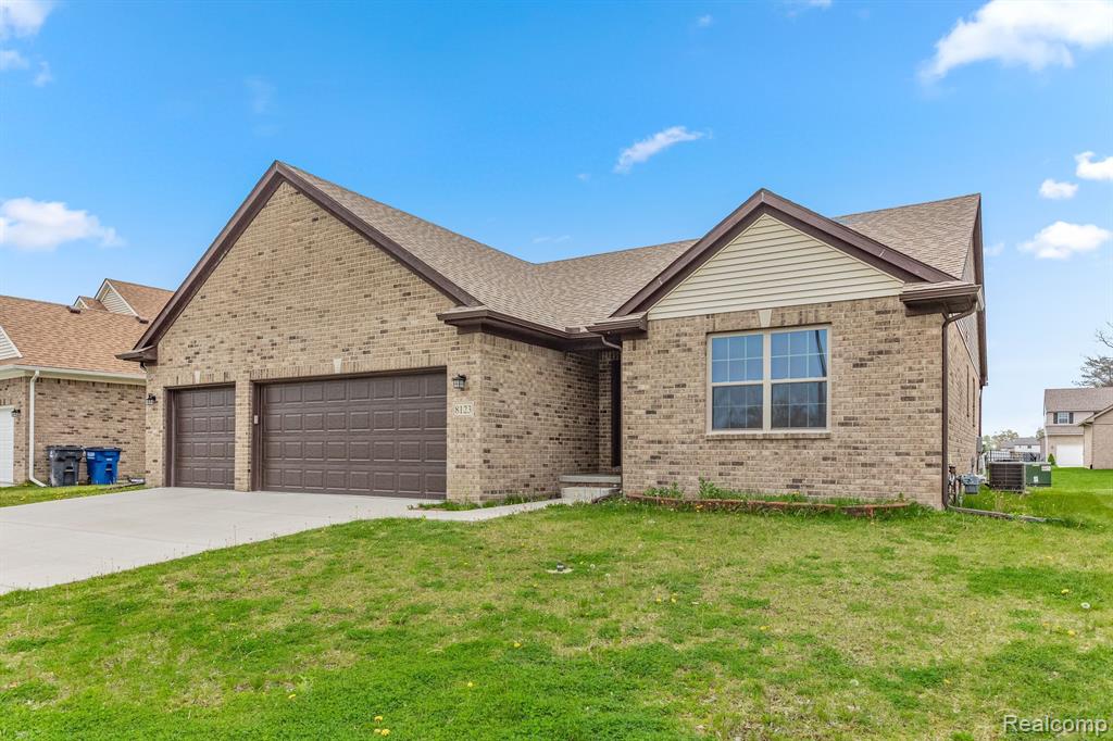 8123 N HUBBARD Road, Westland, MI — Photo 2