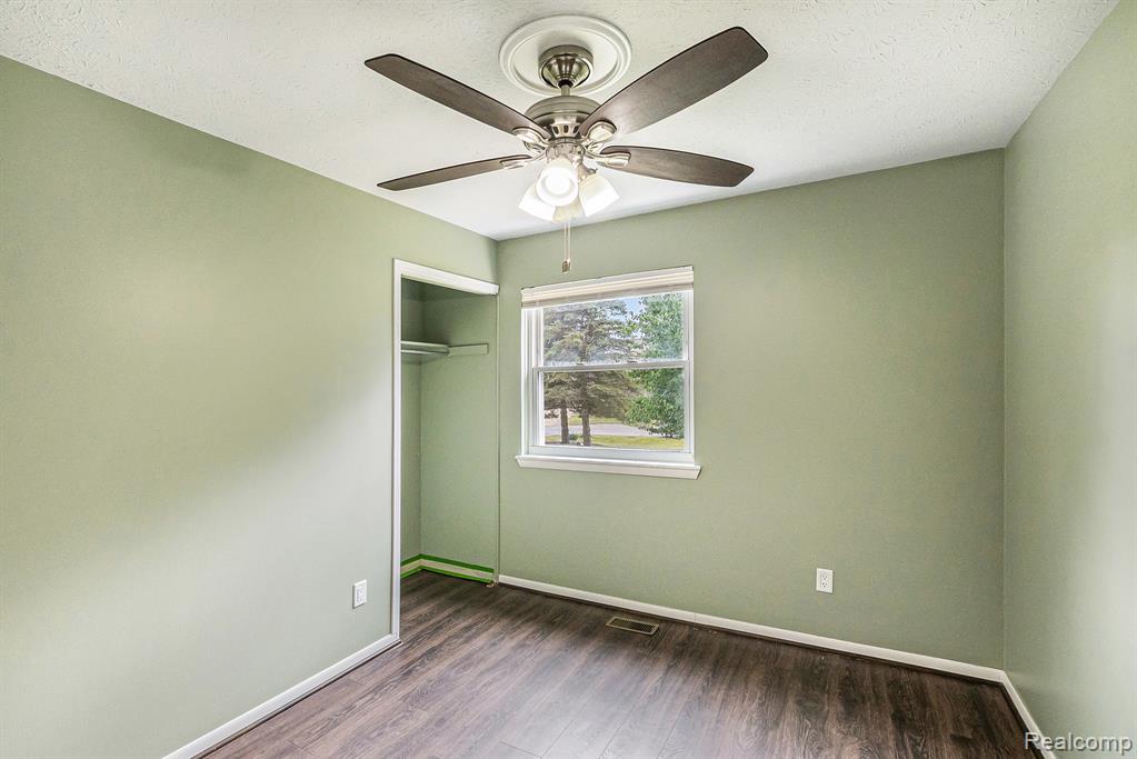 621 Vincent Street, Pinckney, MI 48169 — Photo 10