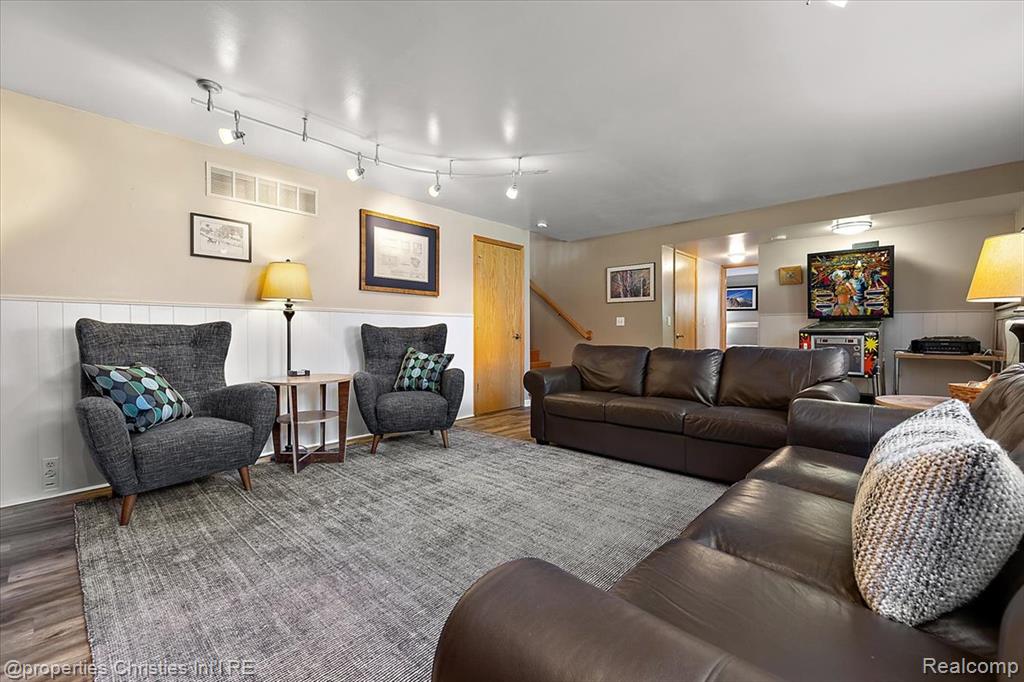 5970 Slate Drive, Troy, MI 48085 — Photo 28
