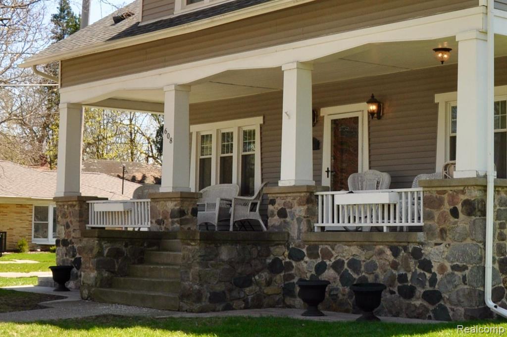 608 E MAPLE Street, Holly, MI 48442 — Photo 18