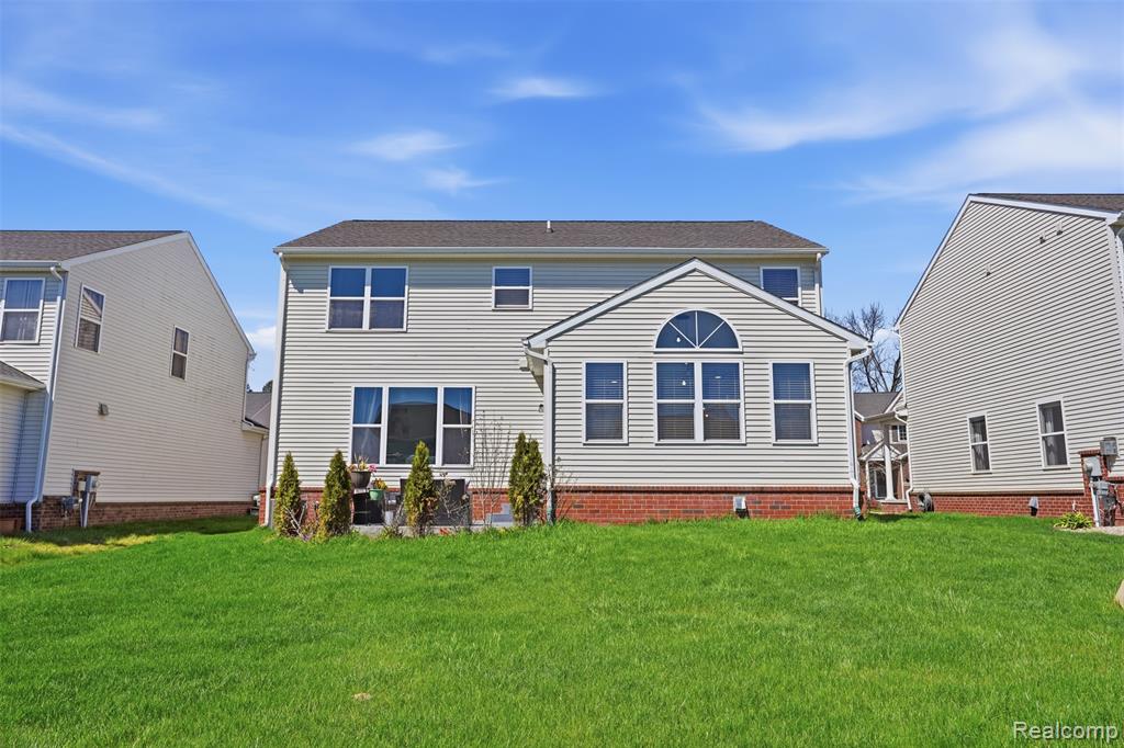 59625 Twin Pines Drive, New Hudson, MI 48165 — Photo 40