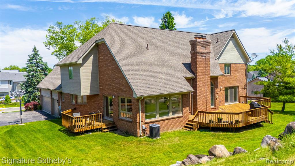 4156 Marlwood Drive, West Bloomfield, MI 48323 — Photo 25
