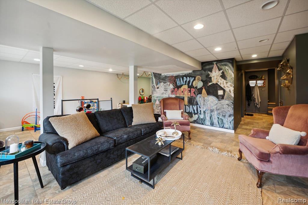 9327 LAKE CREST Drive, Whitmore Lake, MI 48189 — Photo 25
