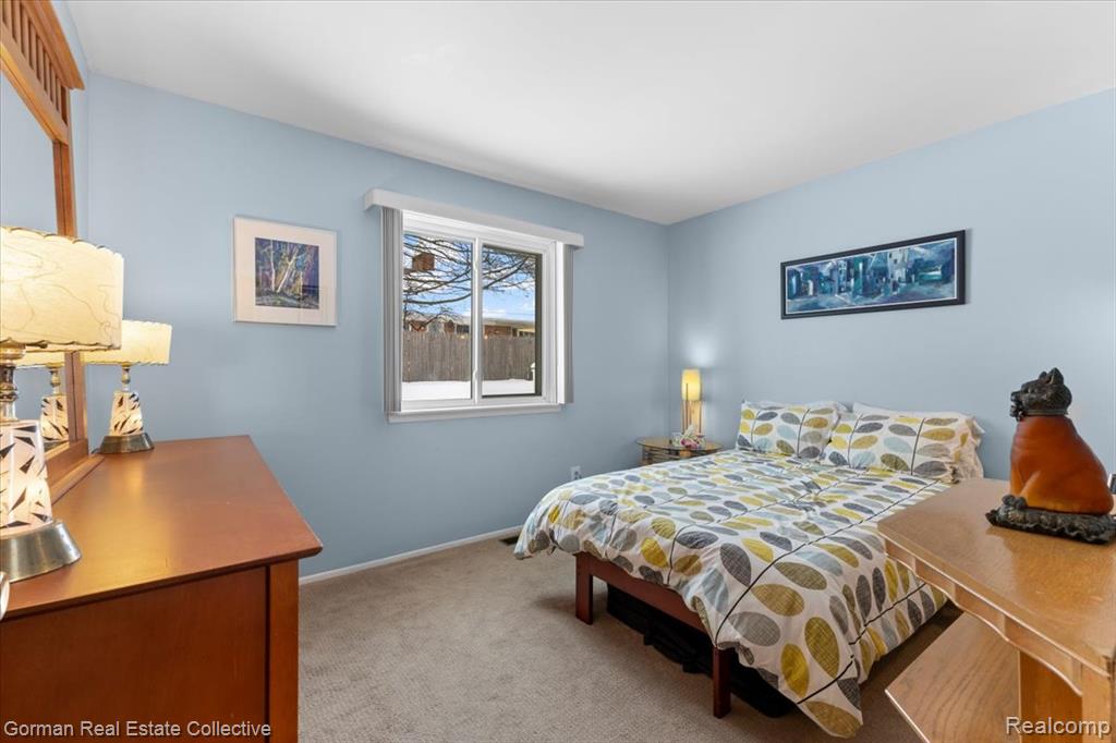 5165 Eagle Lake Drive, Waterford, MI 48329 — Photo 12