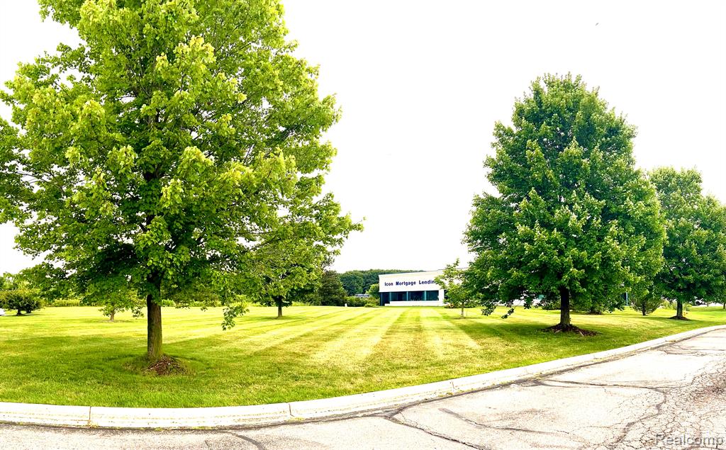 5131 Gateway Center Boulevard, Flint, MI 48507 — Photo 3