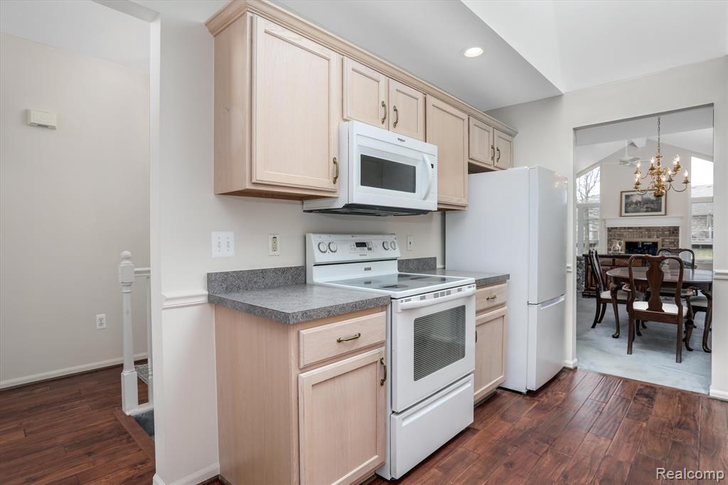 59061 GOLDEN OAK, Washington, MI — Photo 10
