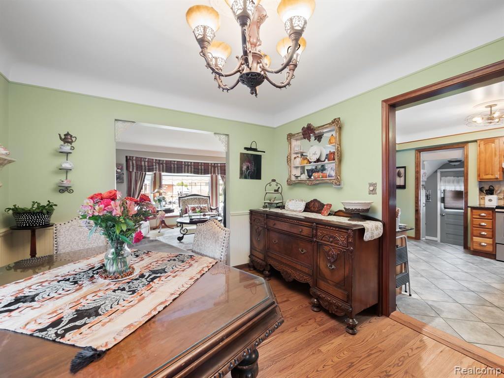 6713 ROSEDALE Boulevard, Allen Park, MI 48101 — Photo 15
