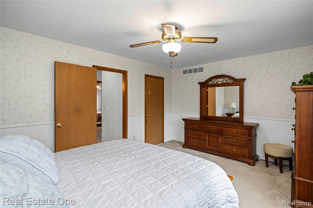 27586 David Givens Street, Warren, MI 48092 — Photo 23