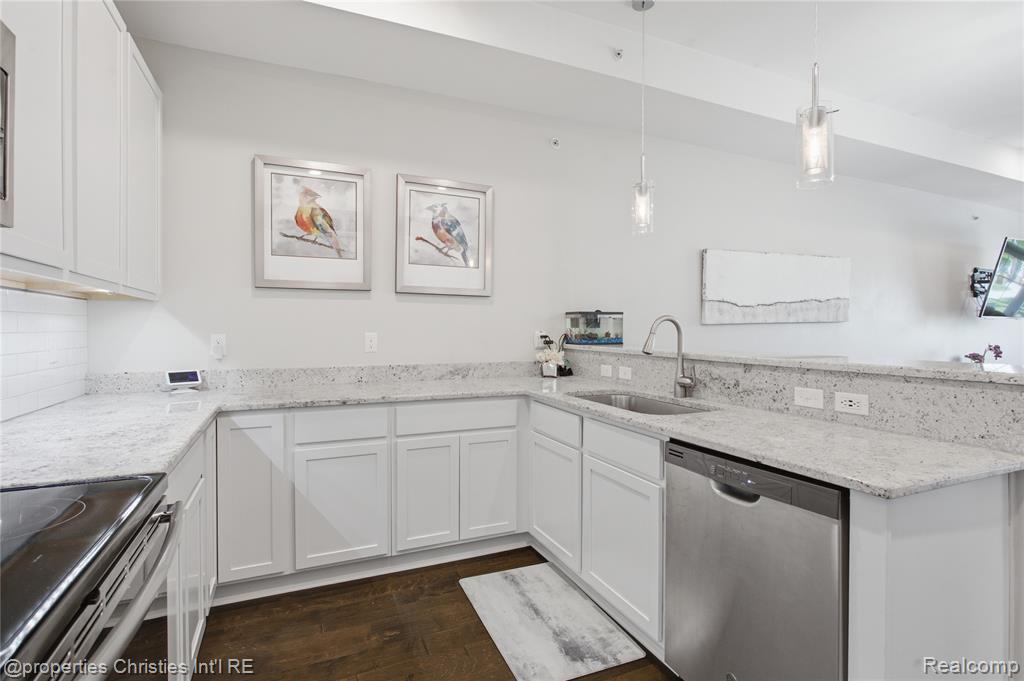 5530 Arbor Chase Drive, 14, Ann Arbor, MI 48103 — Photo 14
