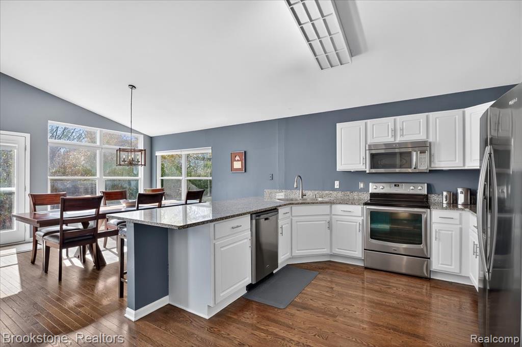 4954 Spring Meadow Dr, Clarkston, MI 48348 — Photo 13