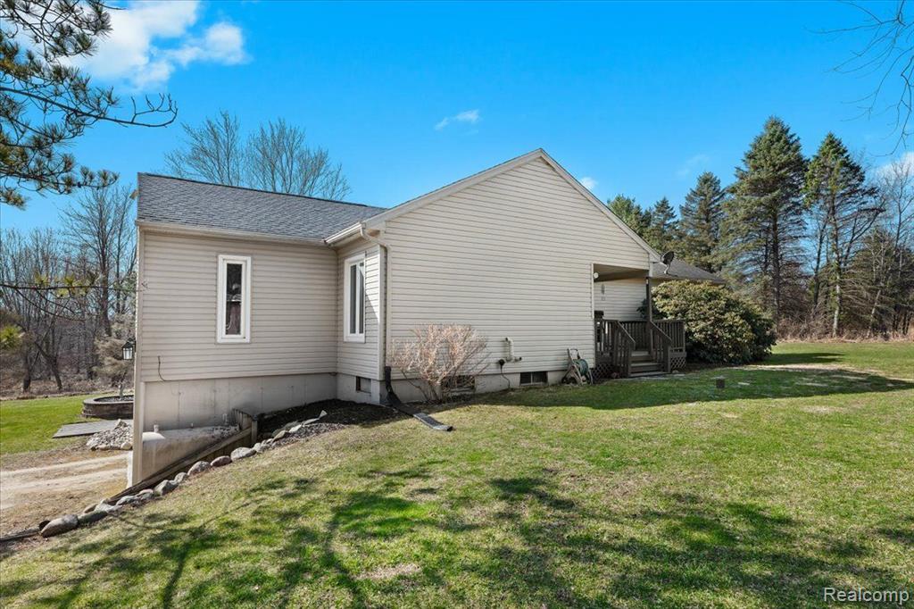 8470 WASHBURN Road, Goodrich Vlg, MI — Photo 14