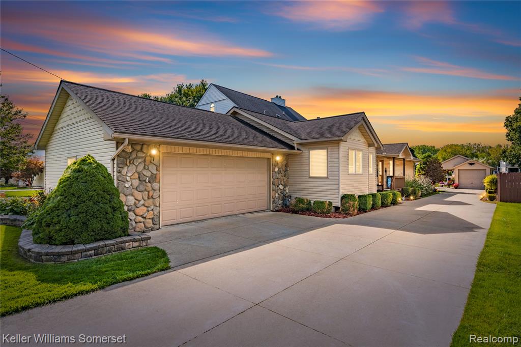 32880 Killewald Street, Chesterfield, MI 48047