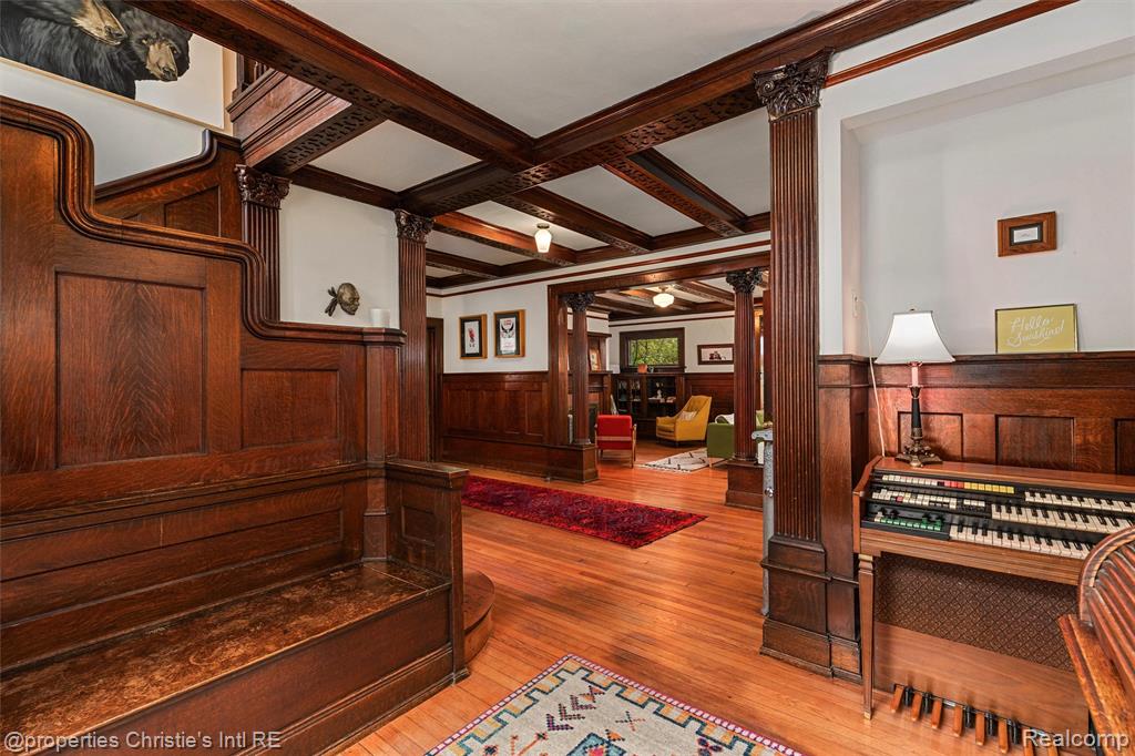 36 Longfellow Street, Detroit, MI 48202 — Photo 31