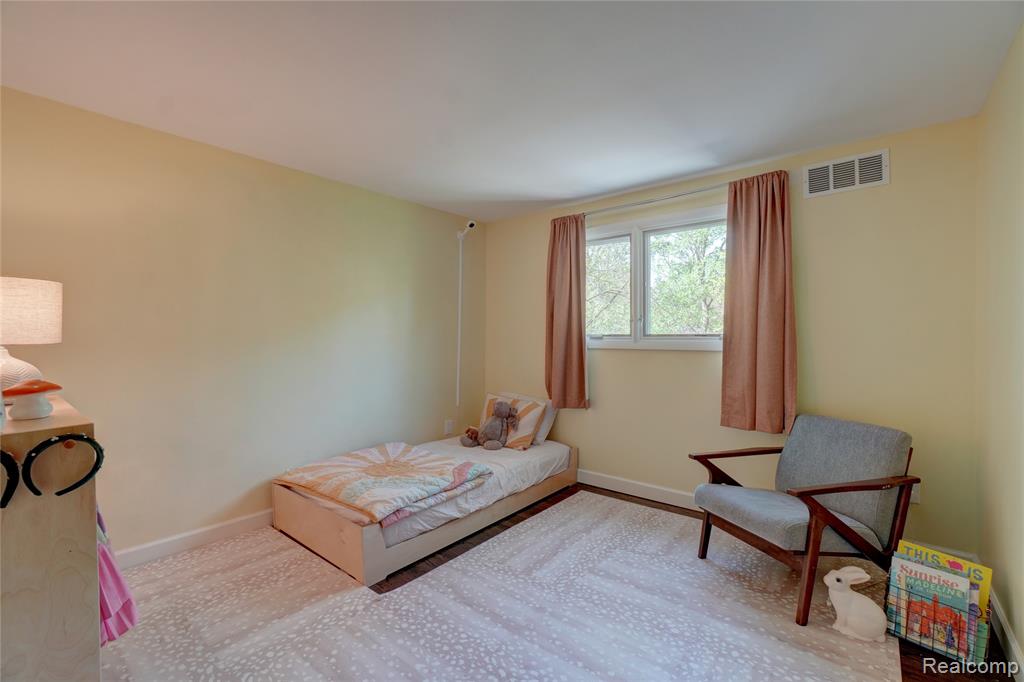 19341 Devonshire Street, Beverly Hills, MI 48025 — Photo 28