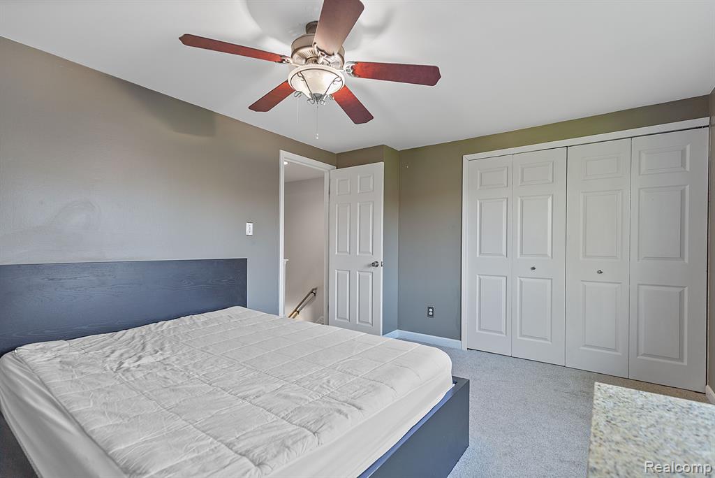 45880 KENSINGTON Street, Utica, MI 48317 — Photo 13