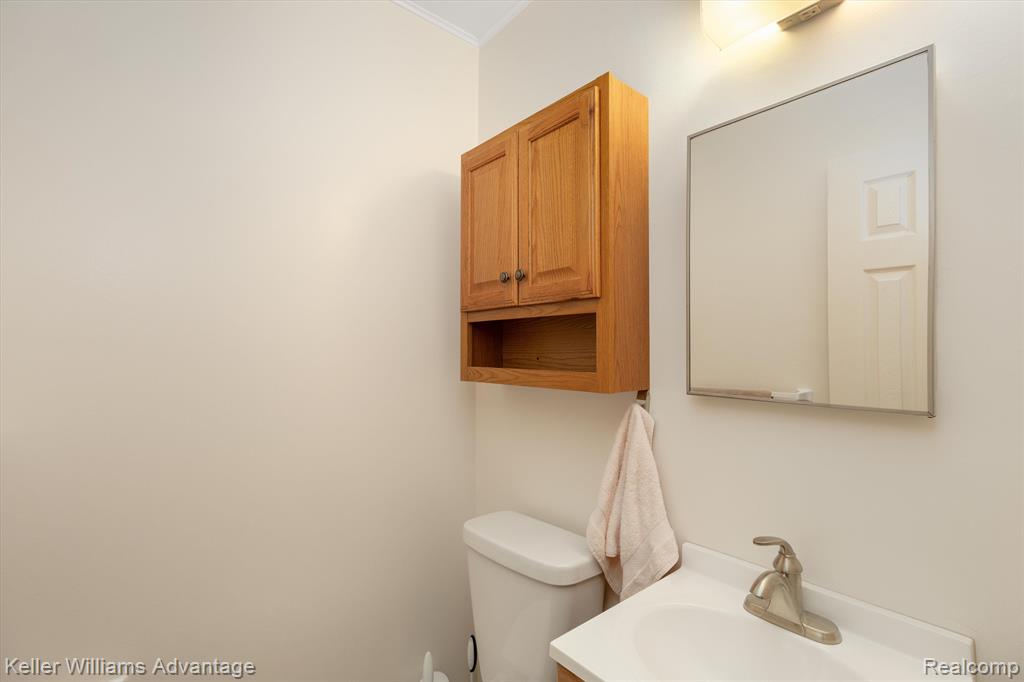 44284 SUFFOLK, Canton, MI 48187 — Photo 8