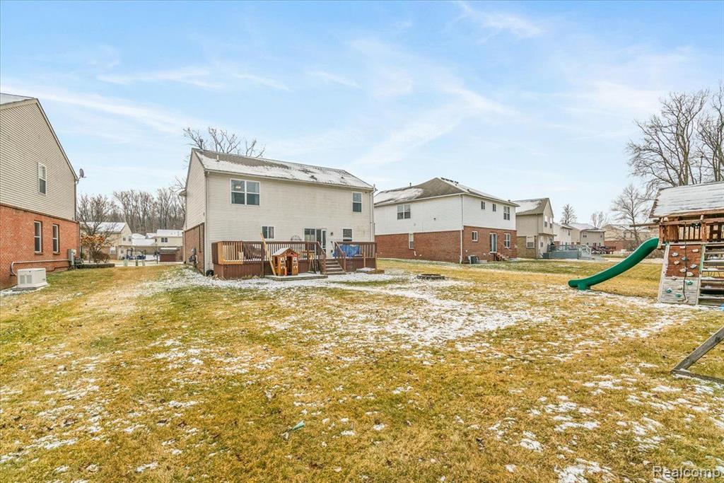 42936 N CUMBERLAND Drive, Belleville, MI 48111 — Photo 33